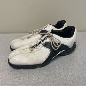 Nike Air Tour Men's Size 10.5 White/Black Tiger Woods Golf Shoes (317612-101)